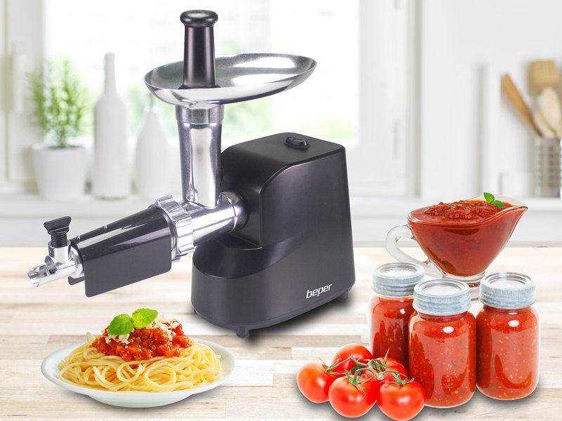 Electric meat grinder with tomato juicer Beper