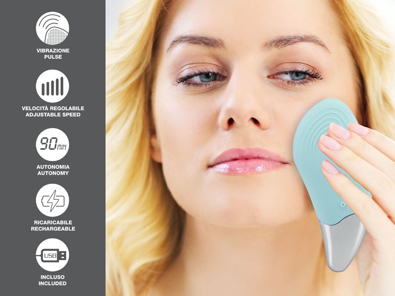 Come si usa la spazzola per la pulizia del viso?
